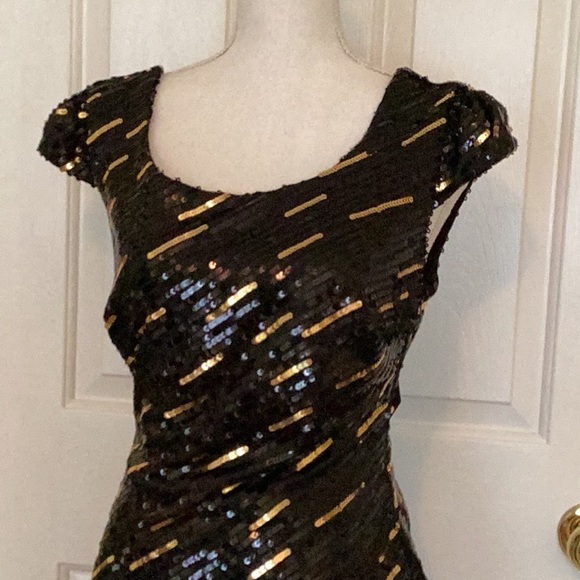 Jodi Kristopher Black & Gold Sequin Dress w/ Low Back w/ Large Black Bow - Picture 6 of 11